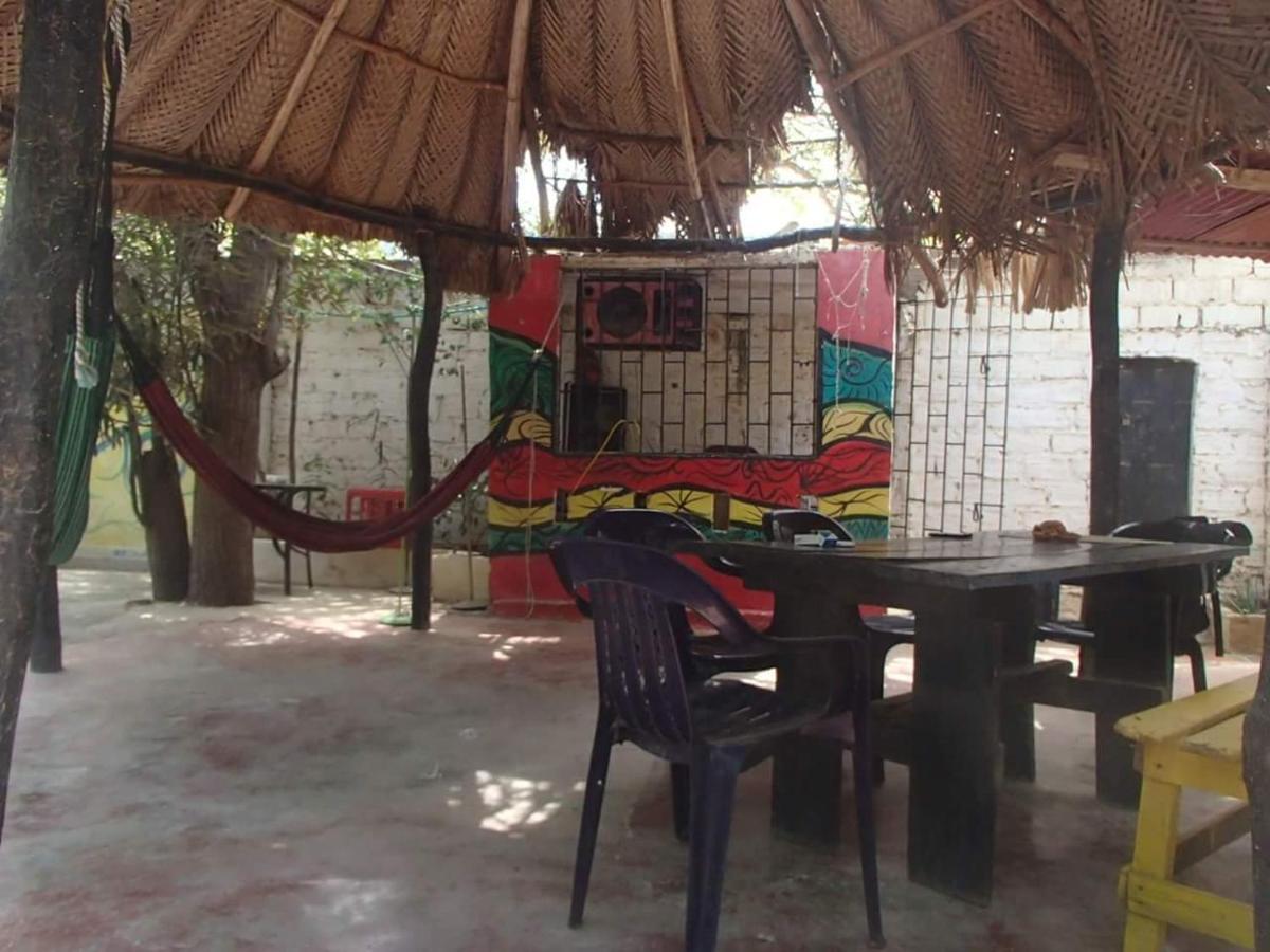 El Garaje Hostal Taganga Exterior photo