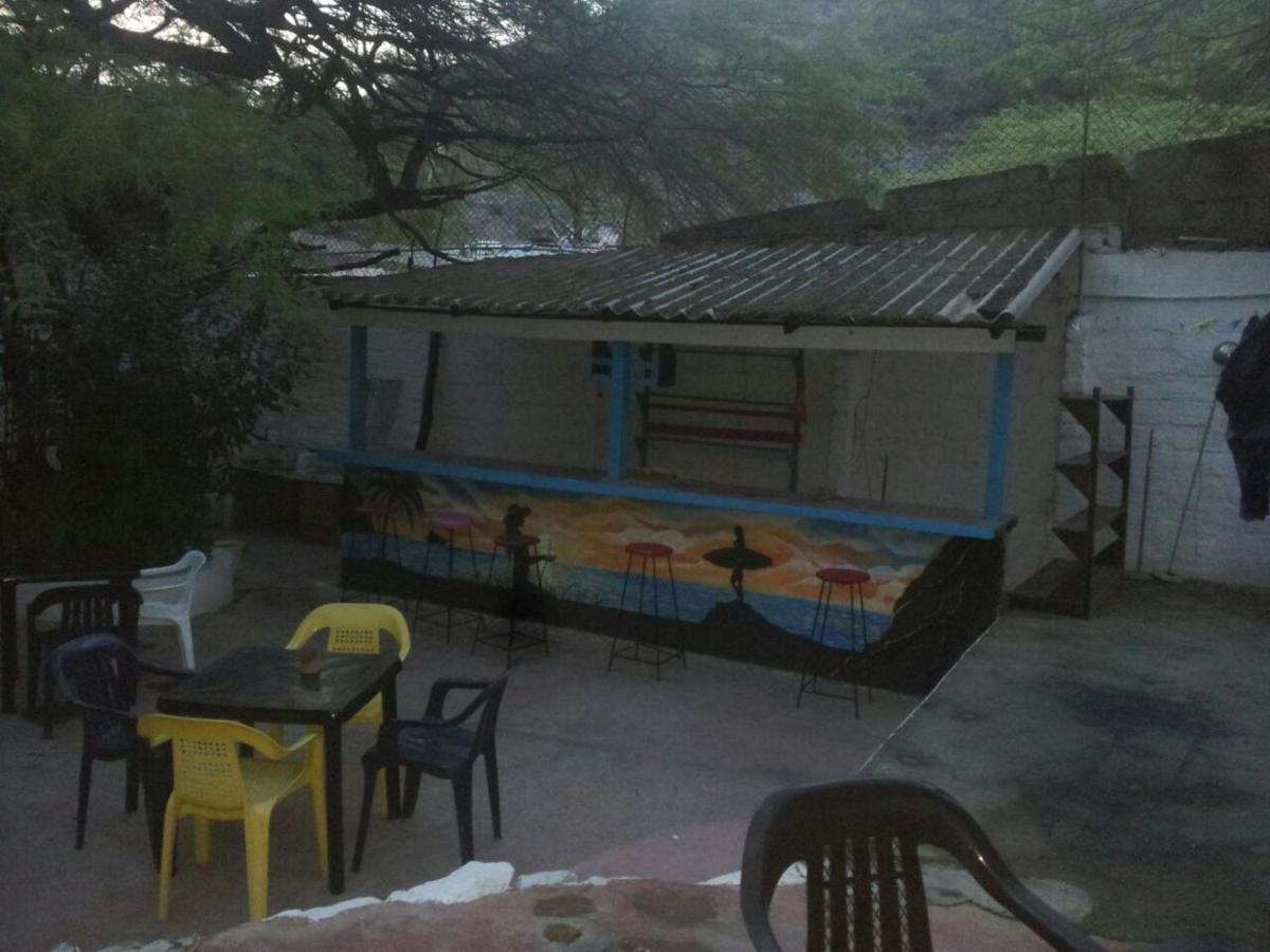 El Garaje Hostal Taganga Exterior photo