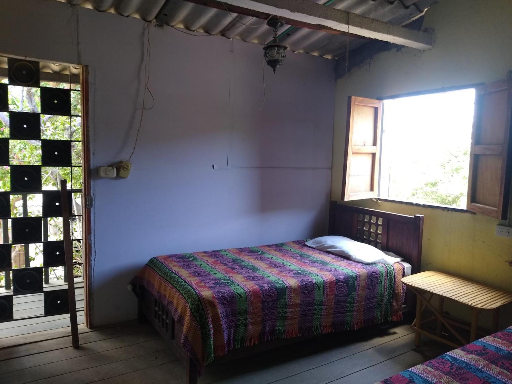 El Garaje Hostal Taganga Exterior photo